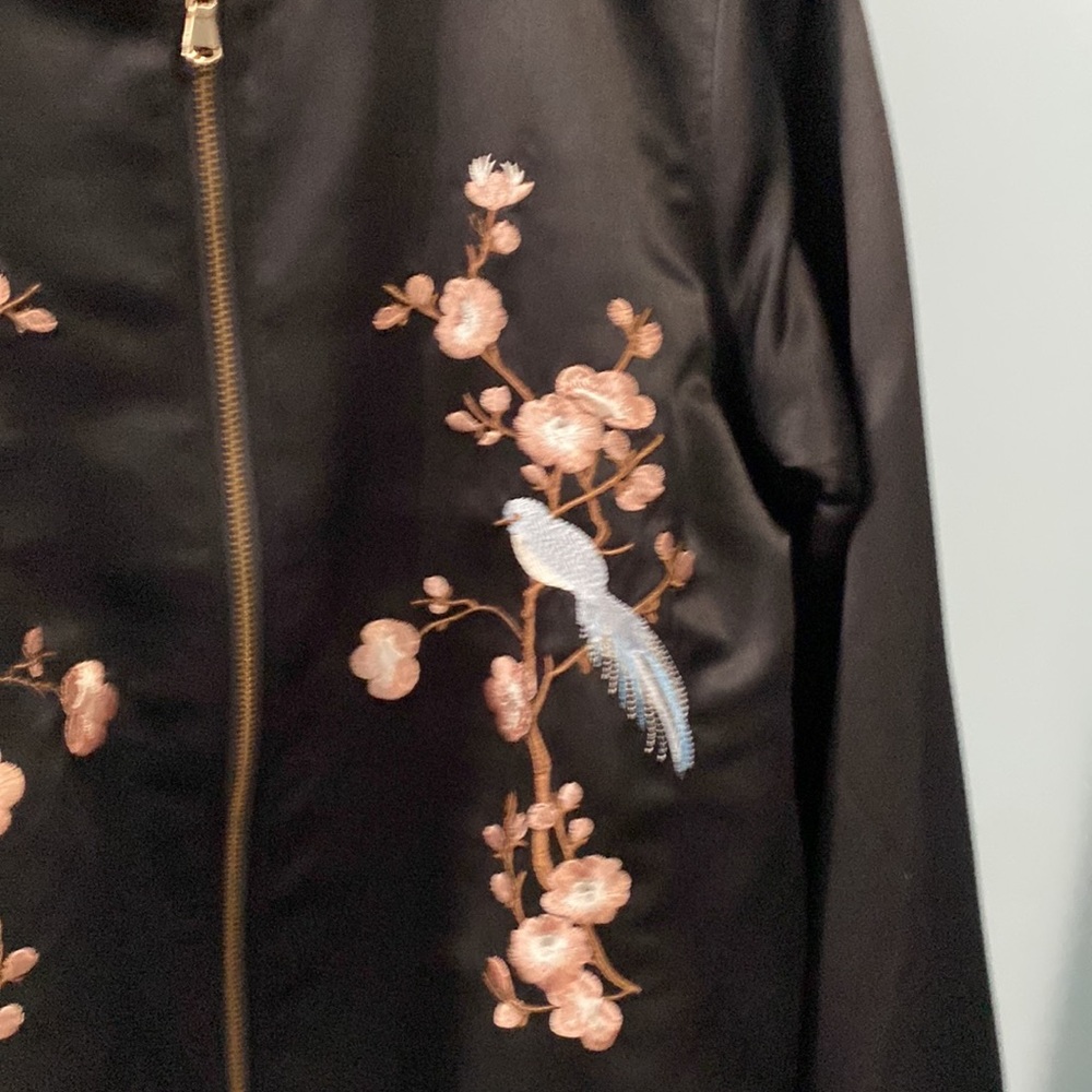 Satiny Soft Bomber Jacket Bird & Flower Embroidery by Ci Sono Originals M EUC - Picture 6 of 9